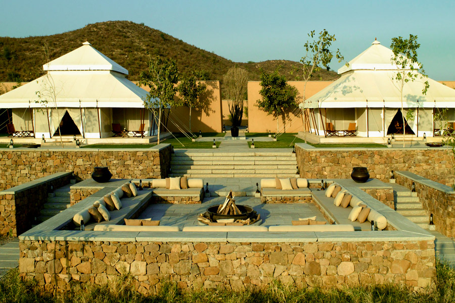 Aman-i-Khás Restaurant