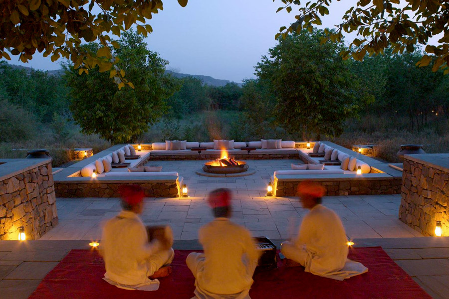 Aman-i-Khás Restaurant