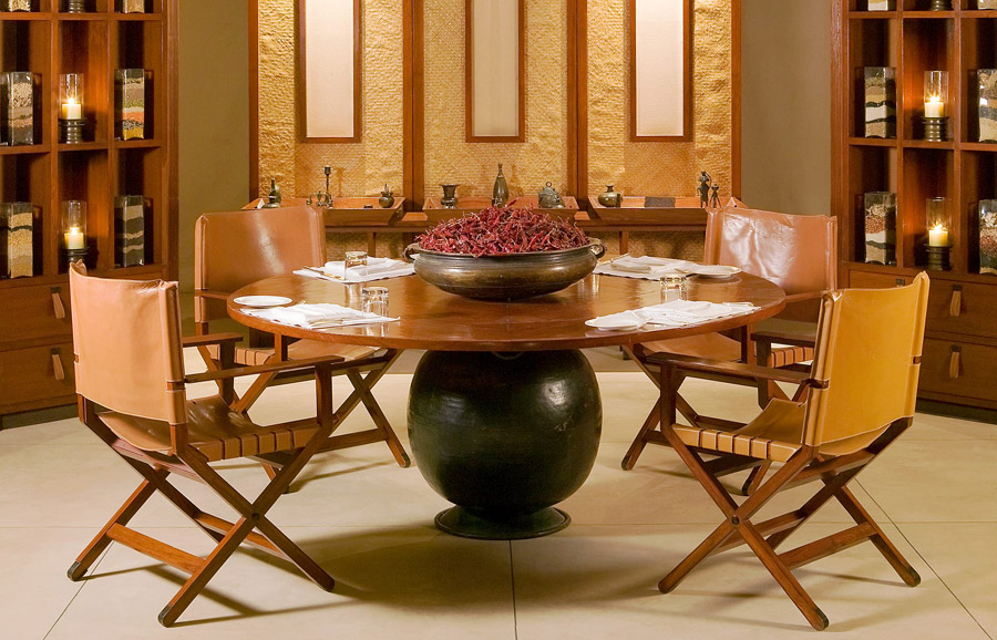 Aman-i-Khás Restaurant