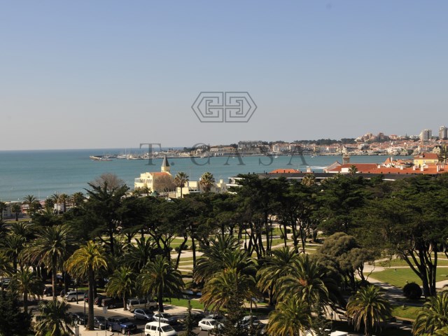 Apartamento T3 Duplex - Estoril-1