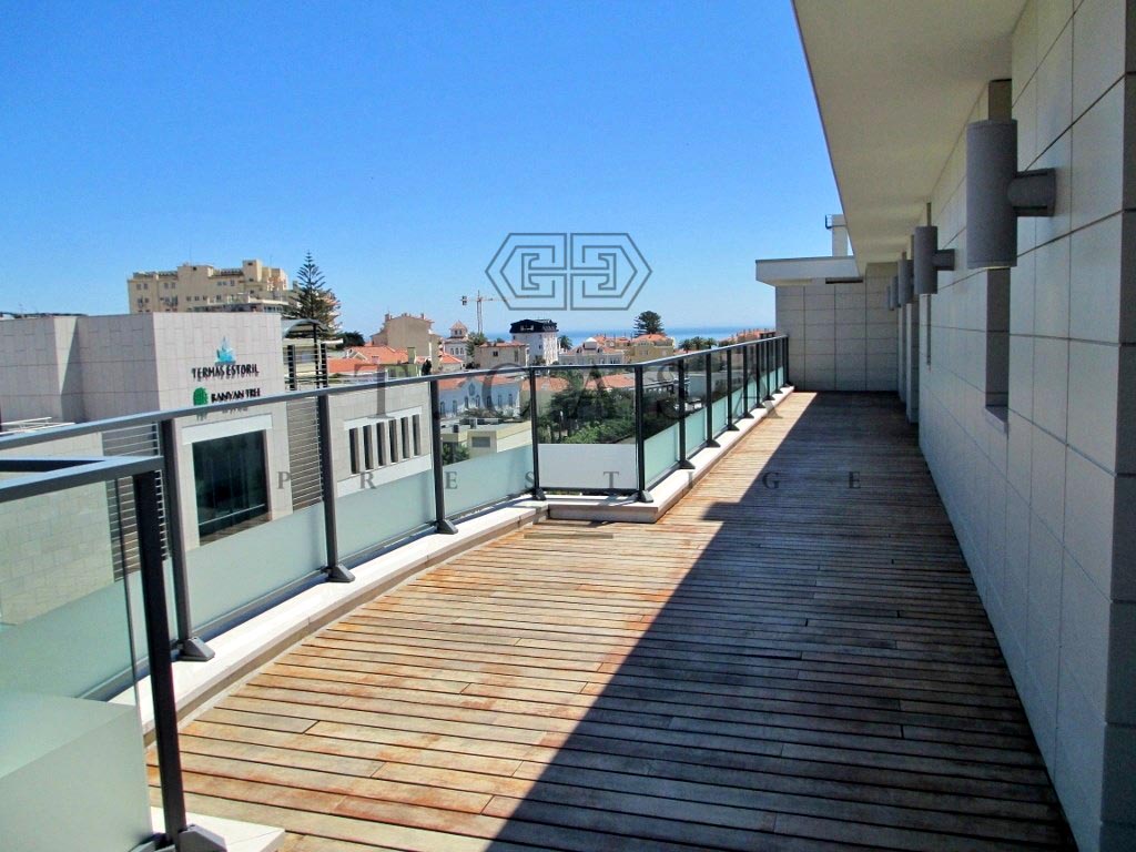 Apartamento T3 Duplex - Estoril-13