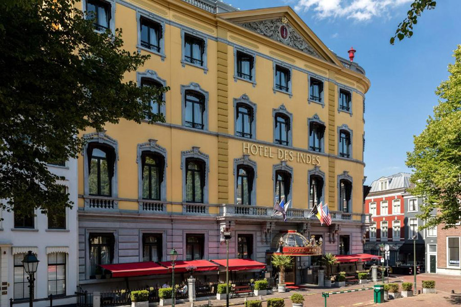 Des Indes Lounge Restaurant
