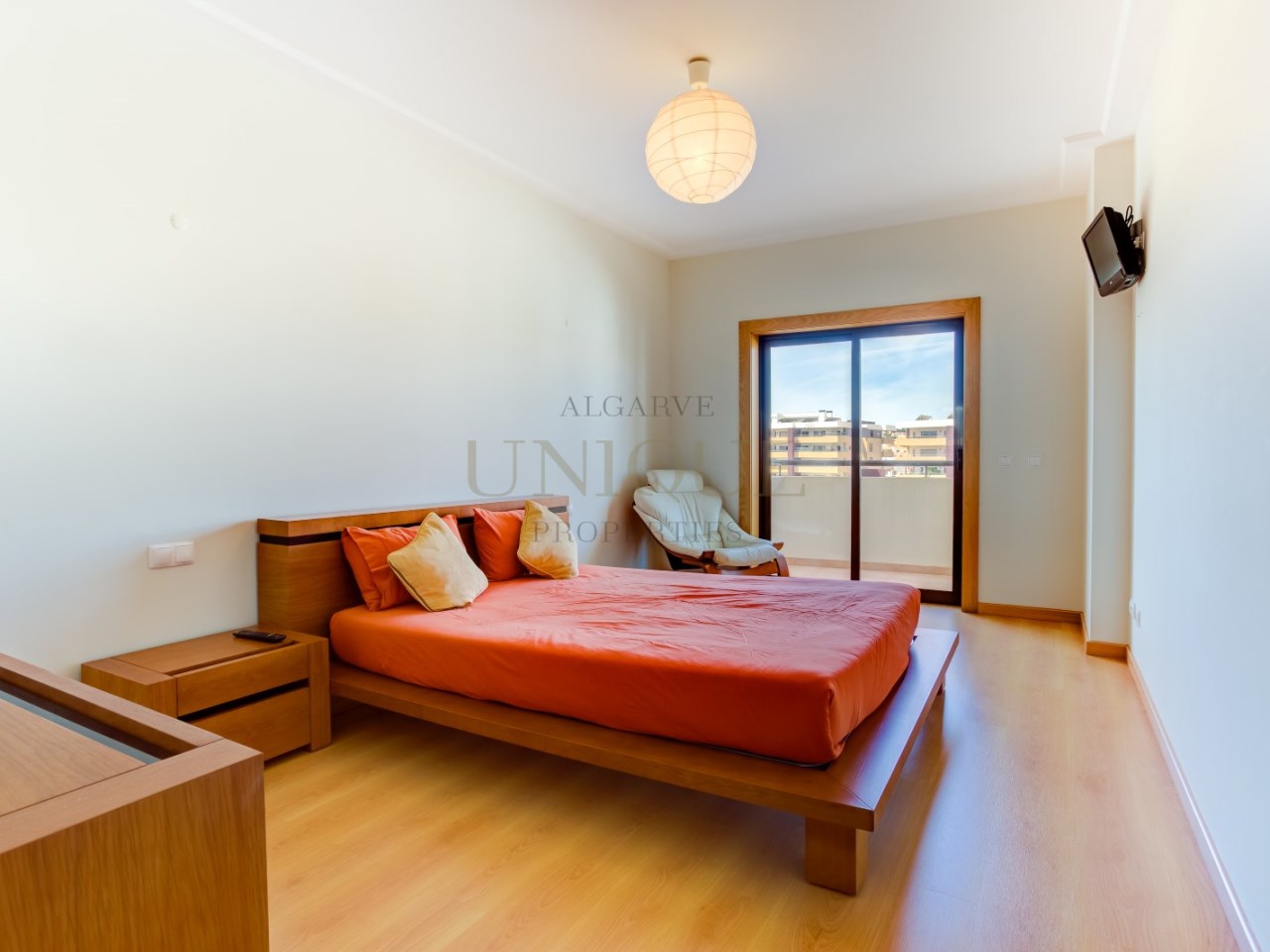 Espaçoso apartamento T3 no centro de Lagos