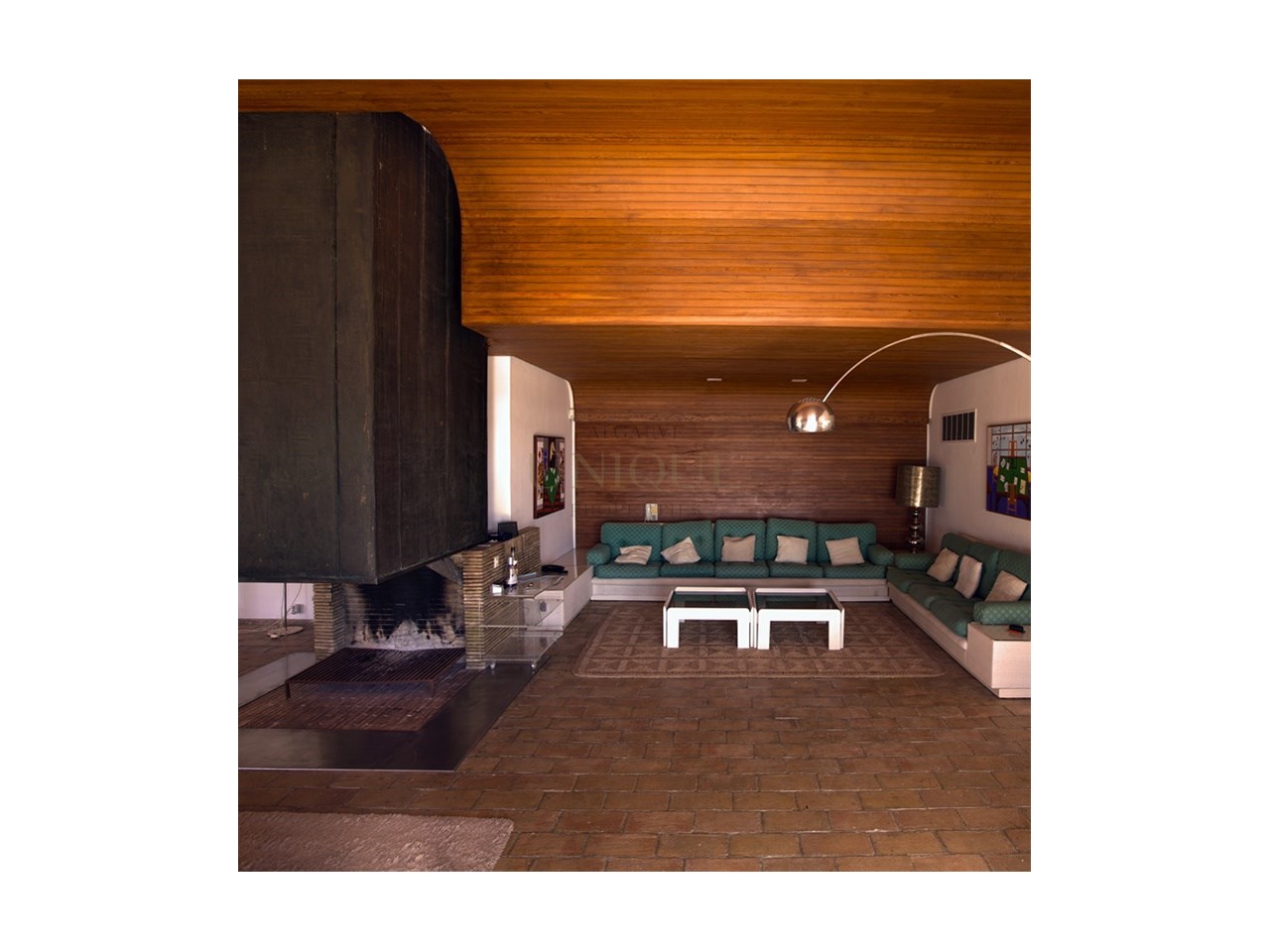 Extensa propriedade frente ao mar