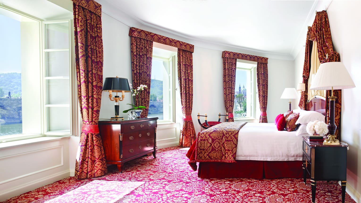 Four Seasons Hotel Prague