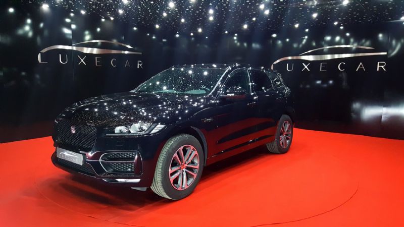 Jaguar F-Pace R Sport-3