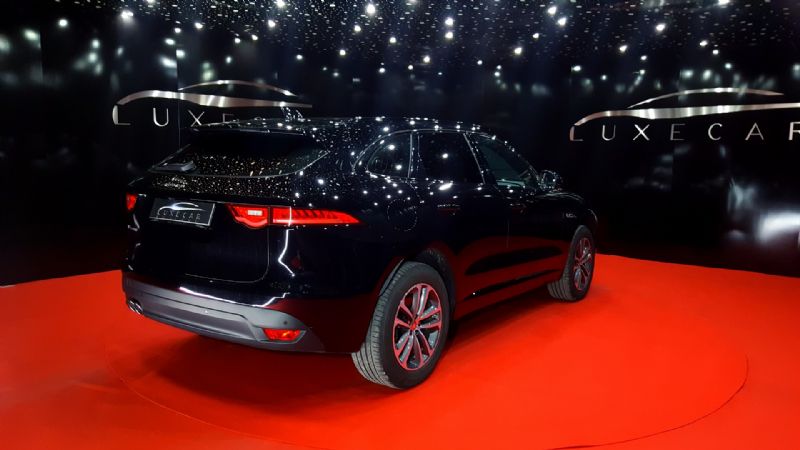 Jaguar F-Pace R Sport-4