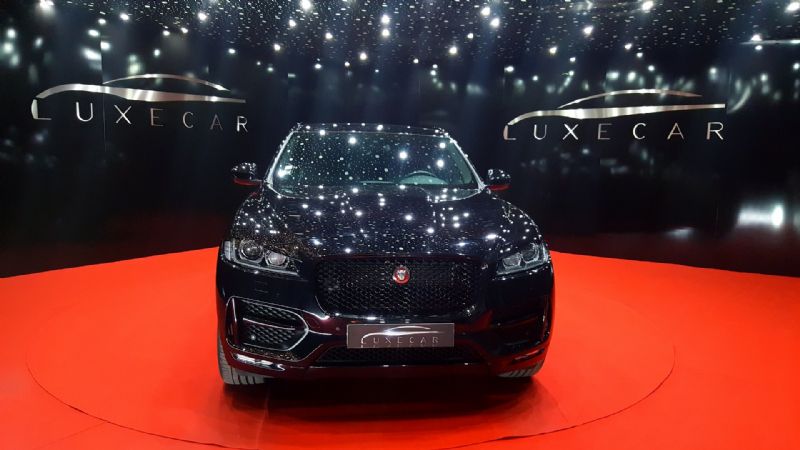 Jaguar F-Pace R Sport-5