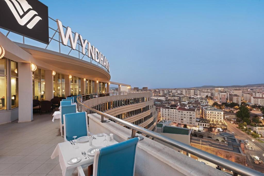 Kale Roof Restaurant