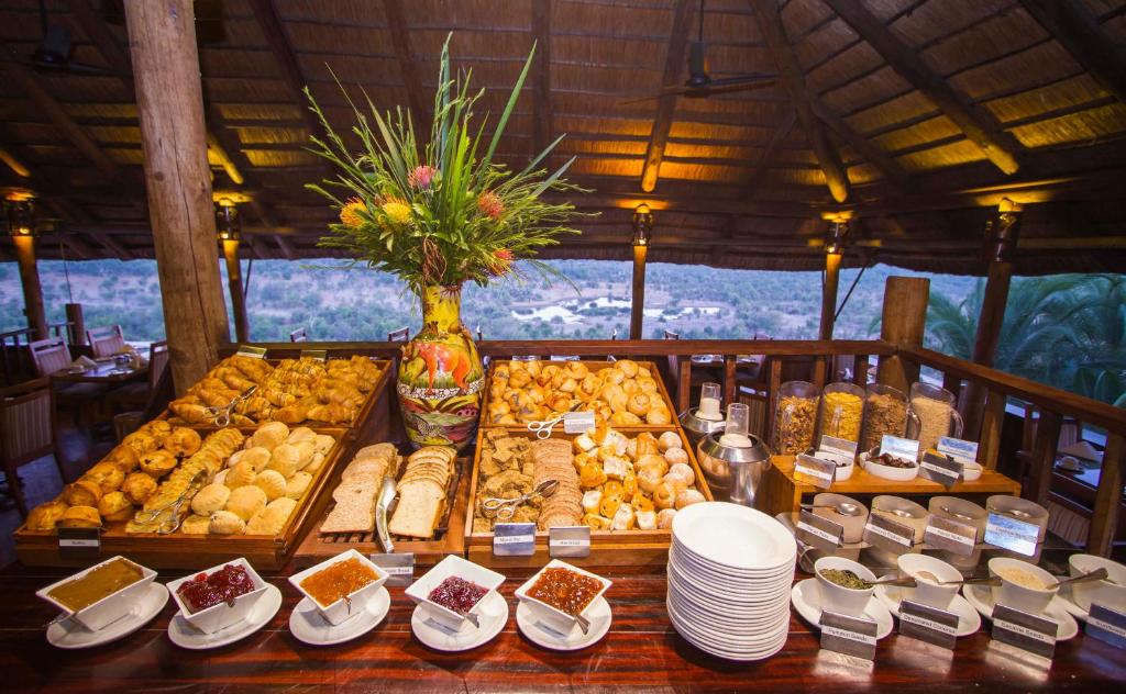 MaKuwa-Kuwa Restaurant