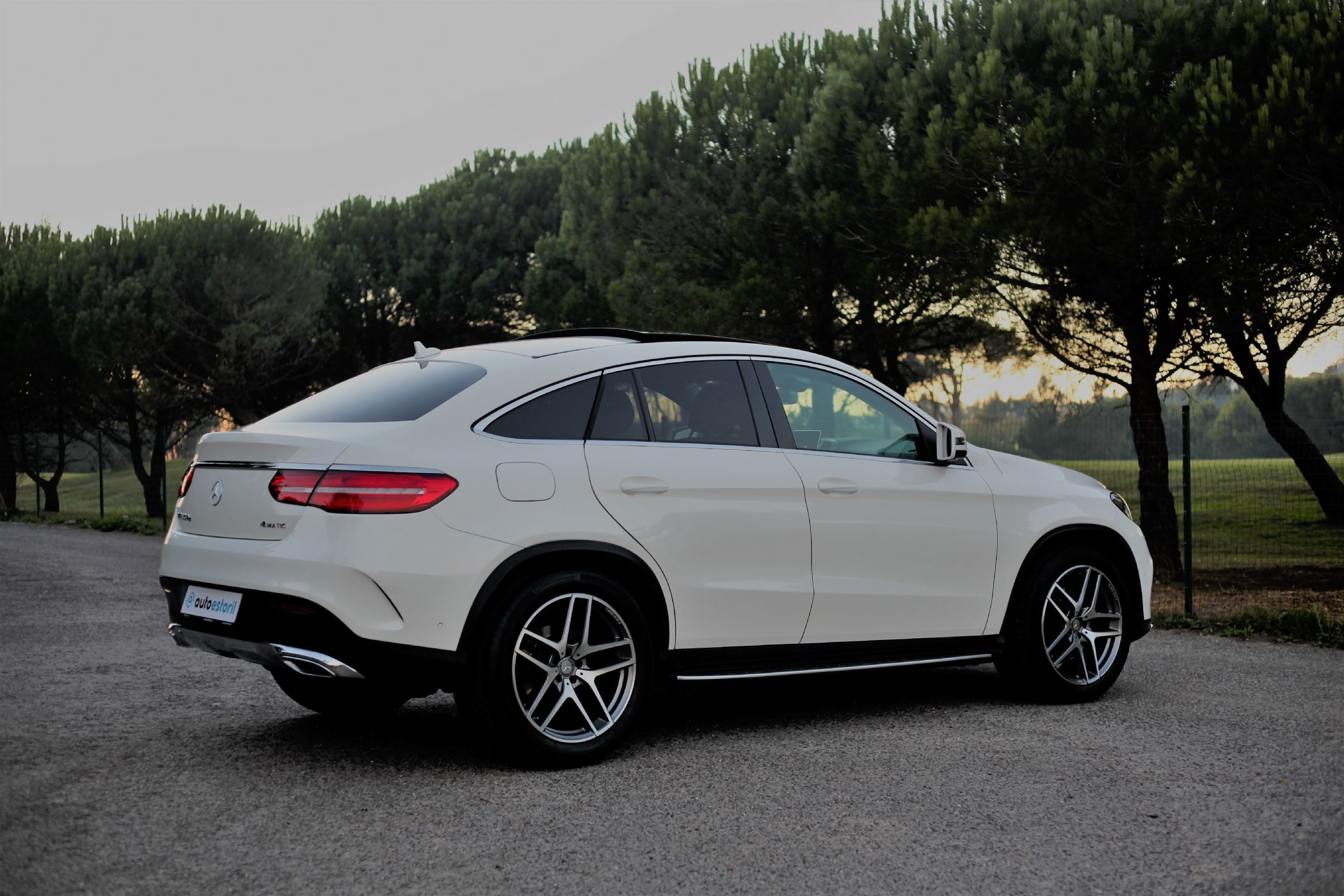 Mercedes-Benz GLE-350