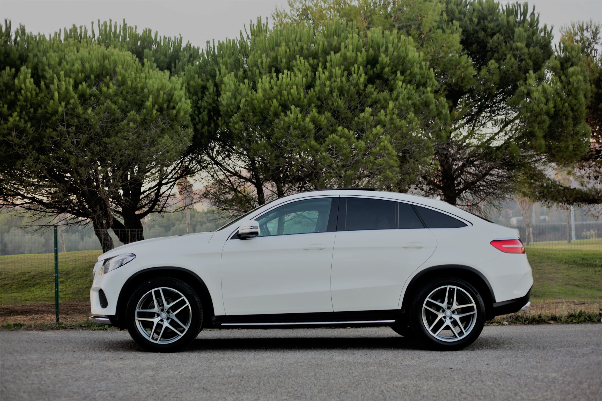 Mercedes-Benz GLE-350