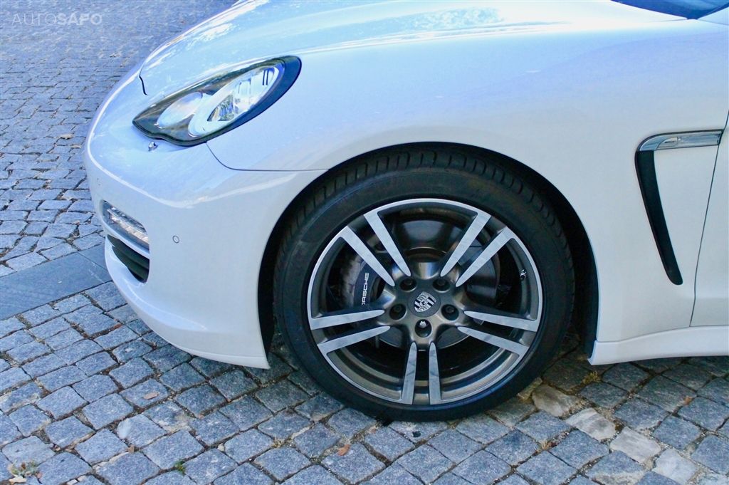 Porsche Panamera 3.0D SPORT-5