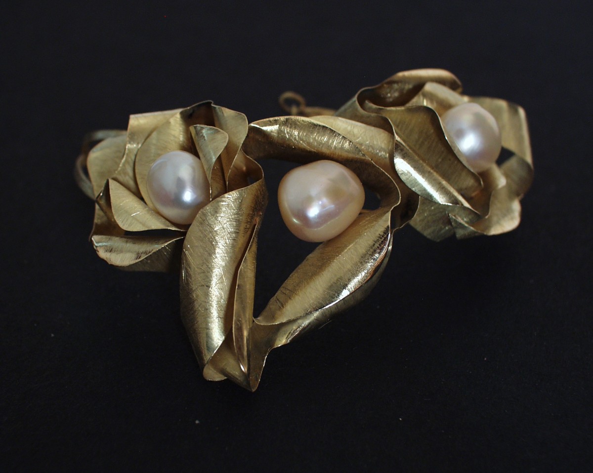 Pulseira com pérolas