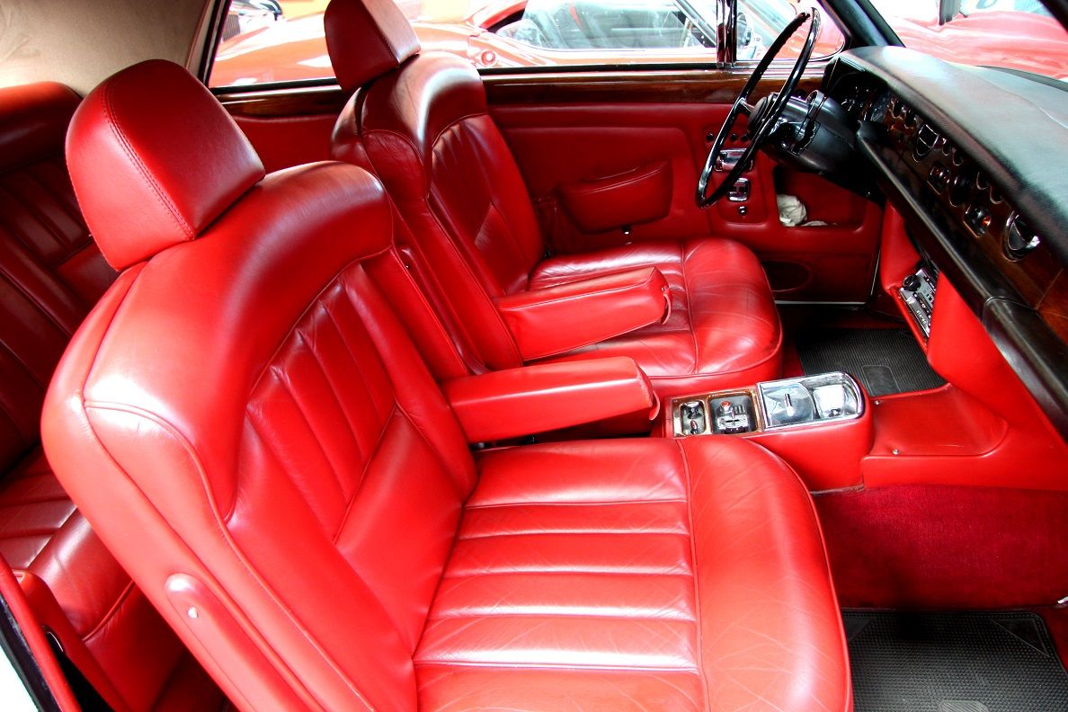 Rolls Royce Corniche Cabrio-7