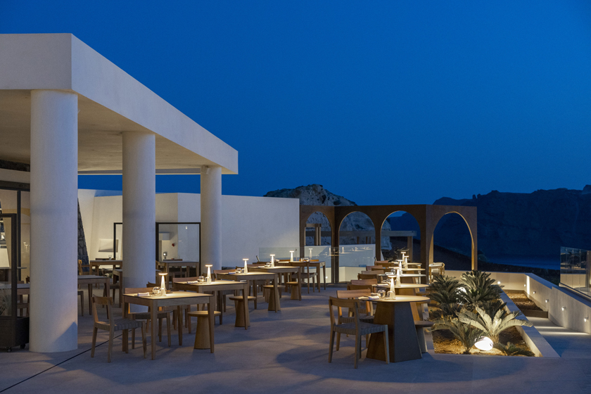 Santo Mine Oia Suites