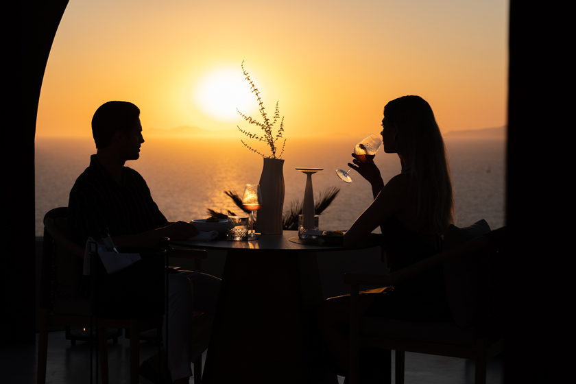 Santo Mine Oia Suites