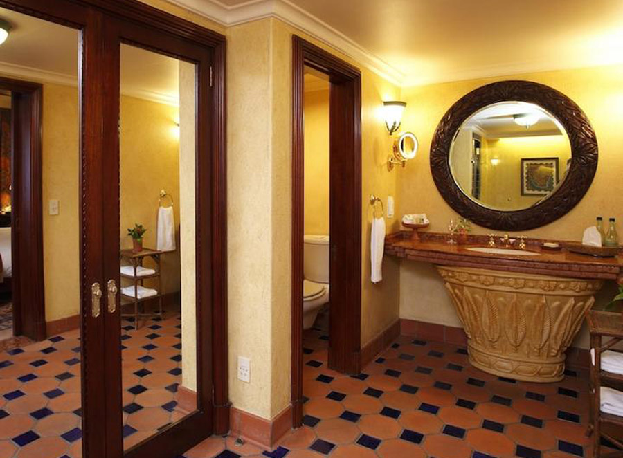 The Palace of the Lost City