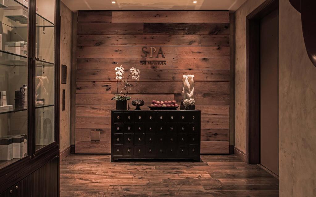 The Peninsula Chicago Spa