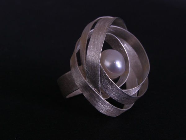 Anel de prata com pérola